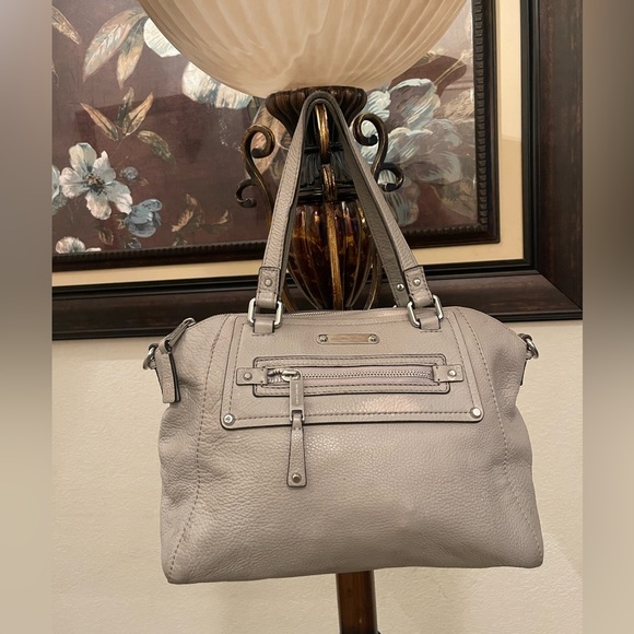 Michael Michael Kors please check all picture of condition - Picture 5 of 16